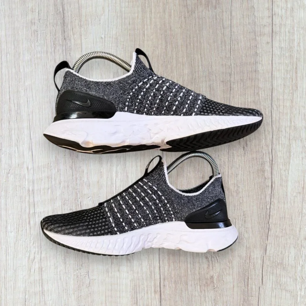 Nike React Phantom Run Flyknit Running Shoes Black Gray Slip On Womens 7 Sneaker